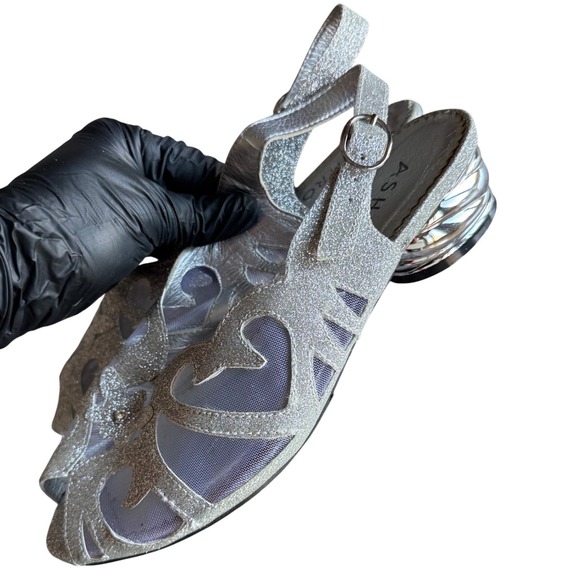 VTG ASHRO Womens Silver Glitter Mesh Slingback Heels Sandals Shoes 9.5W Church - Picture 2 of 10